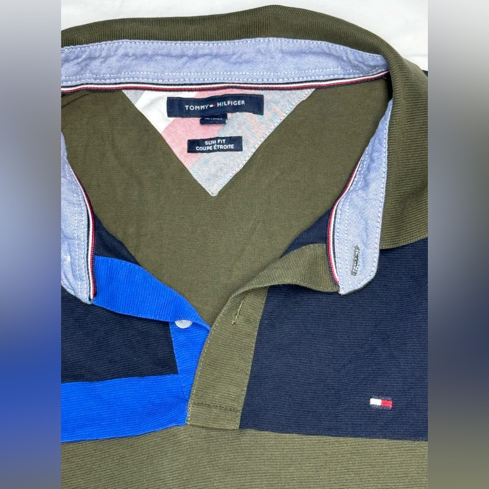 Tommy Hilfiger Men's Colorblock
Polo Shirt - Picture 4 of 8